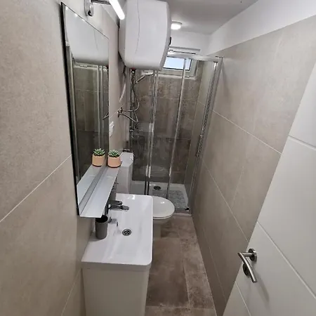 Apartment Vana Tribunj (Sibenik-Knin)